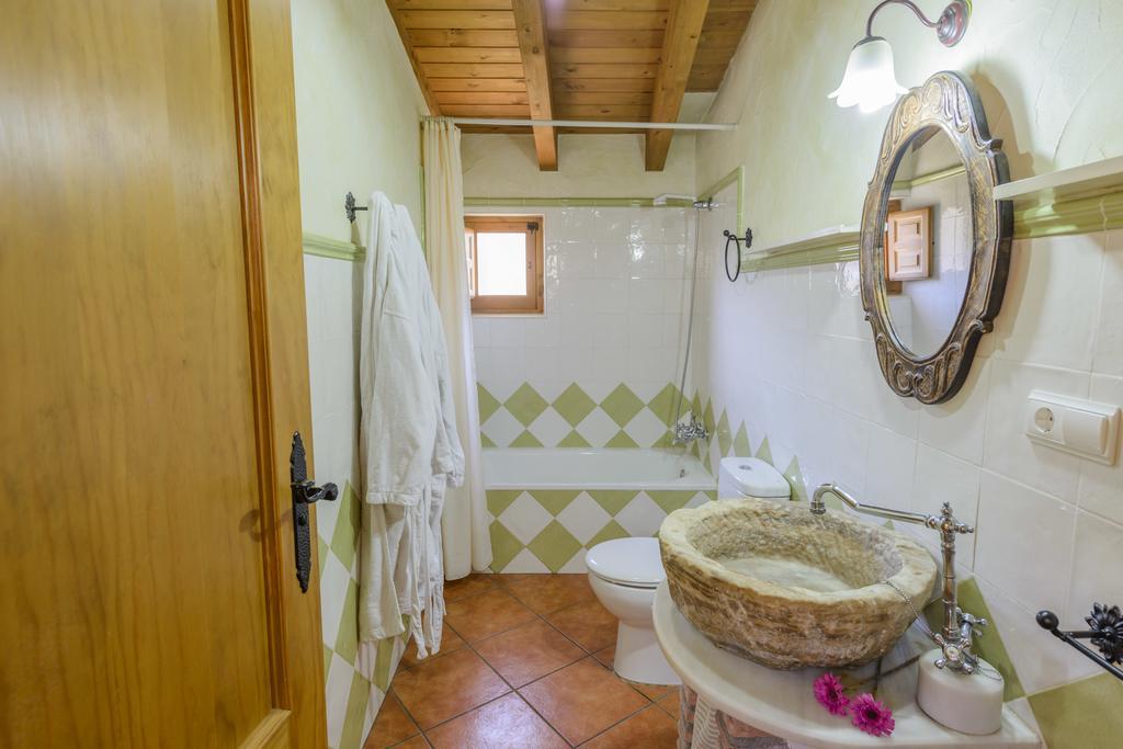 Picachico Country house Laroya